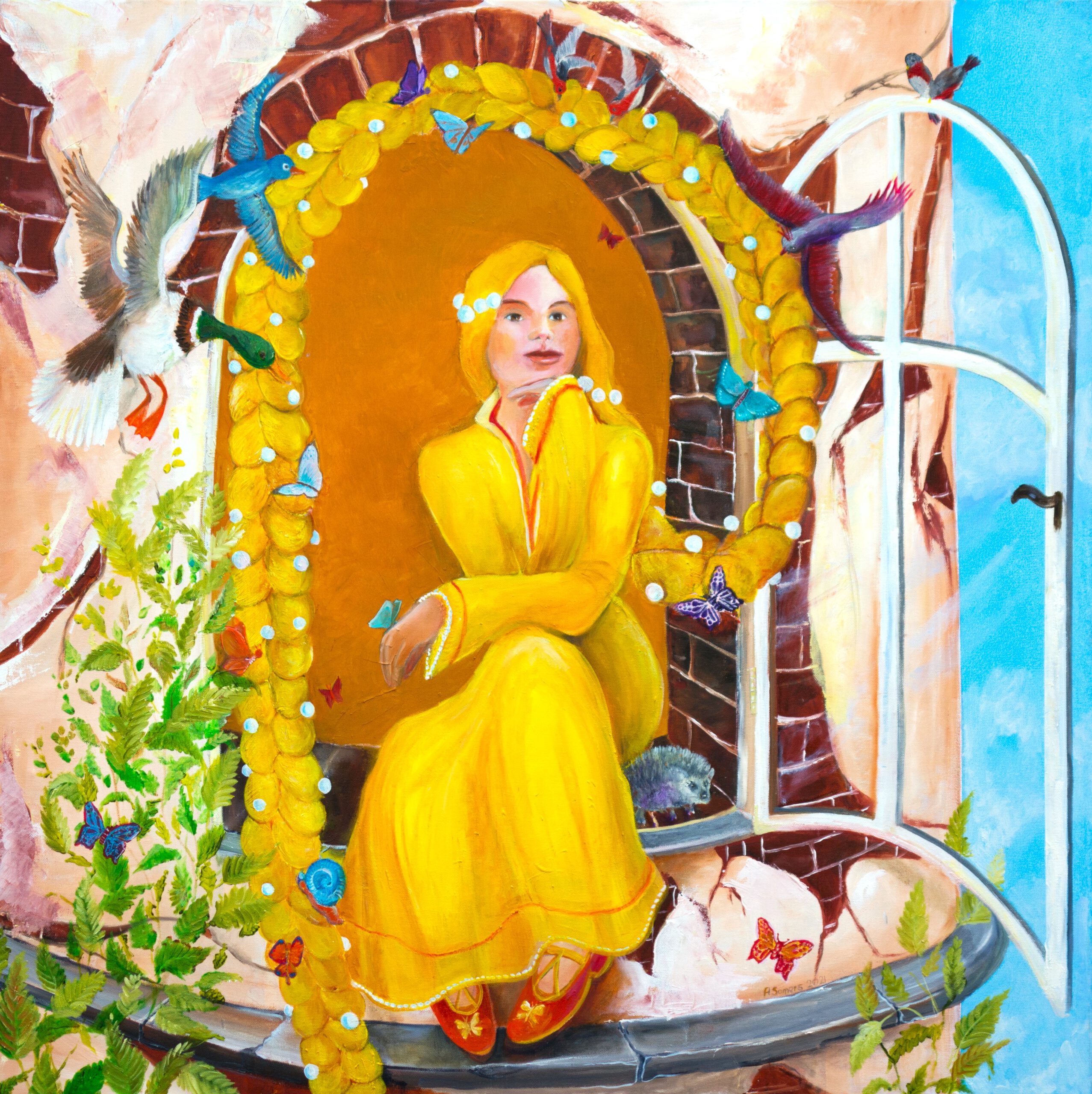 Rapunzel zit in het raam van een toren terwijl haar lange vlecht in een boog omhoog wordt gehouden door vogeltjes en vlinders; een egeltje zit naast haar op de vensterbank..